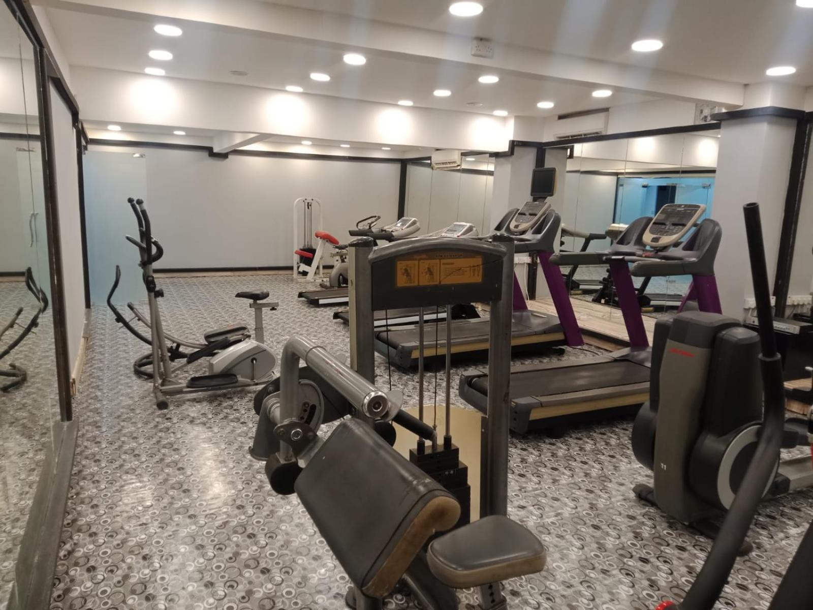 阿尔胡萨姆公寓式酒店 Rusayl 外观 照片